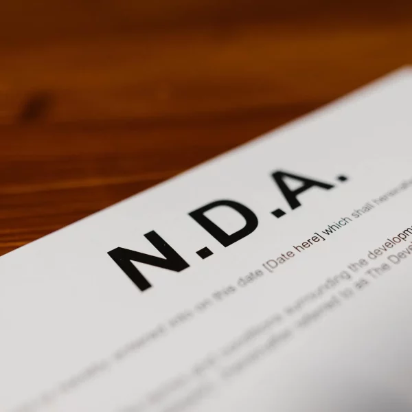 Umowa o zachowaniu poufności (NDA) spisana w języku angielskim.