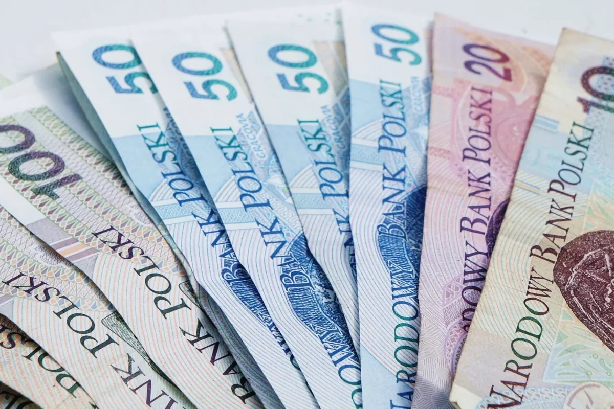 Przez wiele lat spory konsumentów z bankami dotyczyły głównie kredytów frankowych. Teraz pojawiają się pytania dotyczące kredytów opartych na WIBOR.