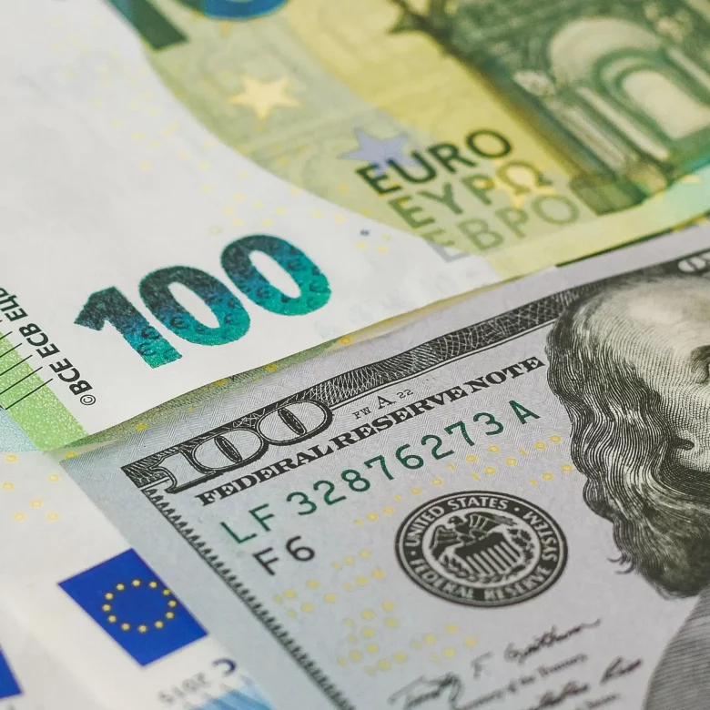 Czy kredyty w euro i dolarach mają szansę stać się nowymi kredytami frankowymi?