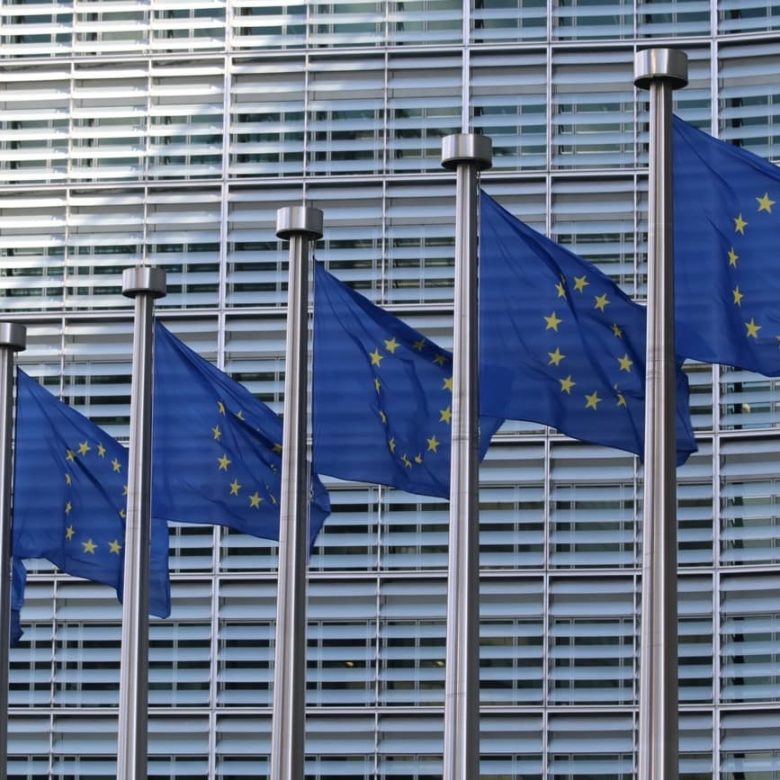 unia-europejska-flagi-fot-guillaume-perigois